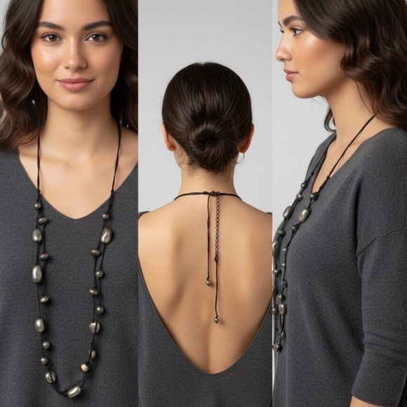 Elegant Black and Silver Necklace